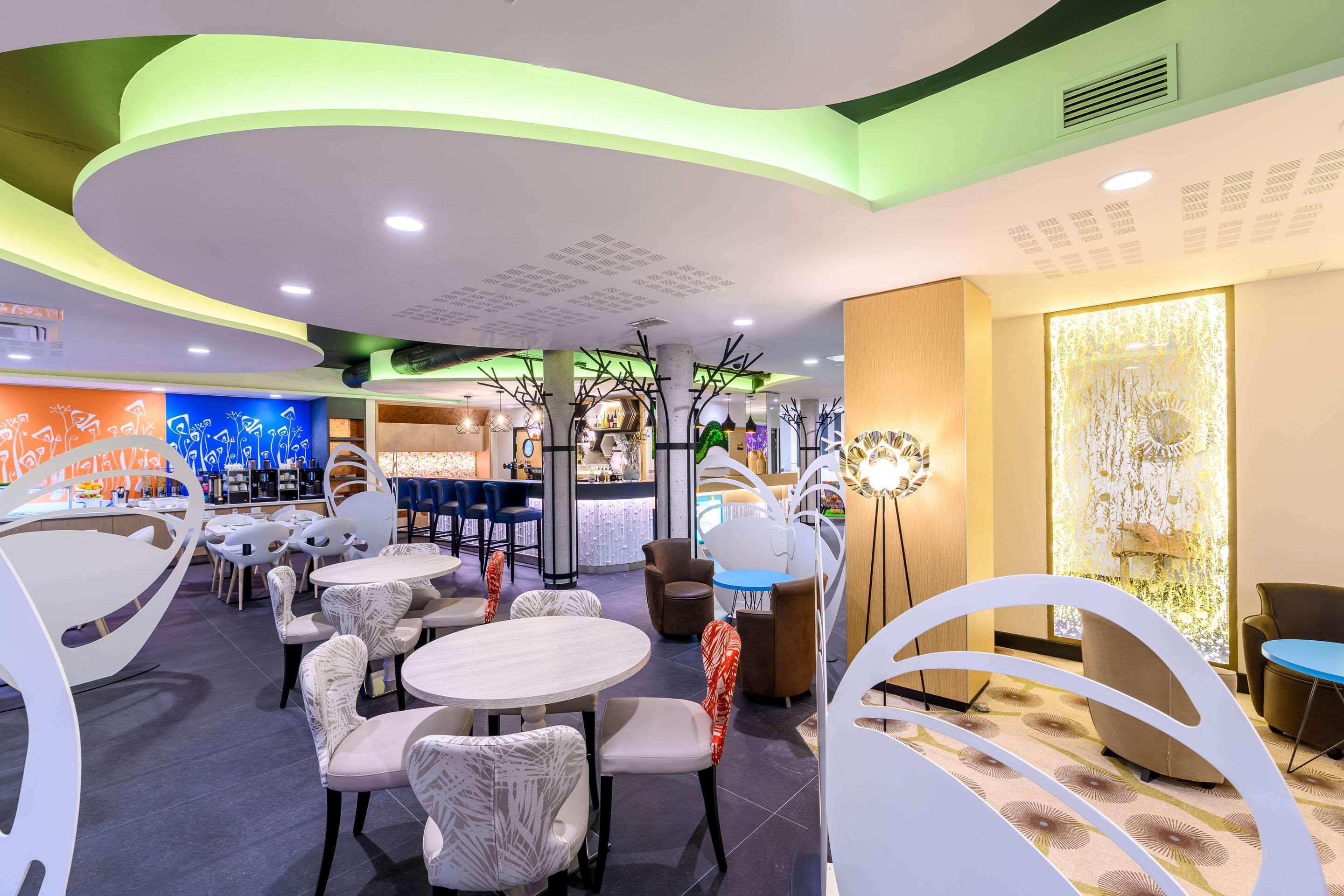 Kyriad Prestige Amiens Poulainville - Hotel And Spa Esterno foto