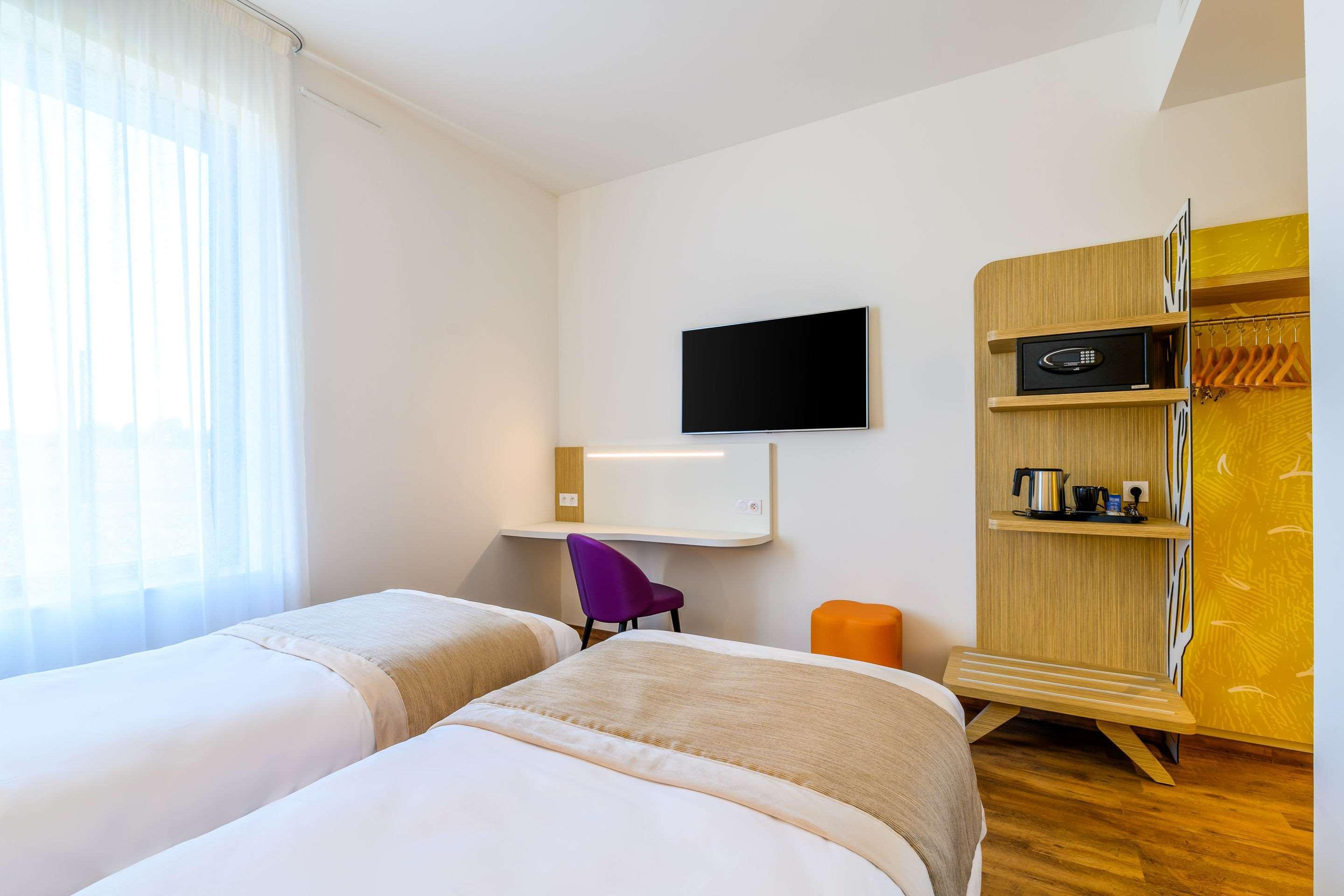Kyriad Prestige Amiens Poulainville - Hotel And Spa Esterno foto