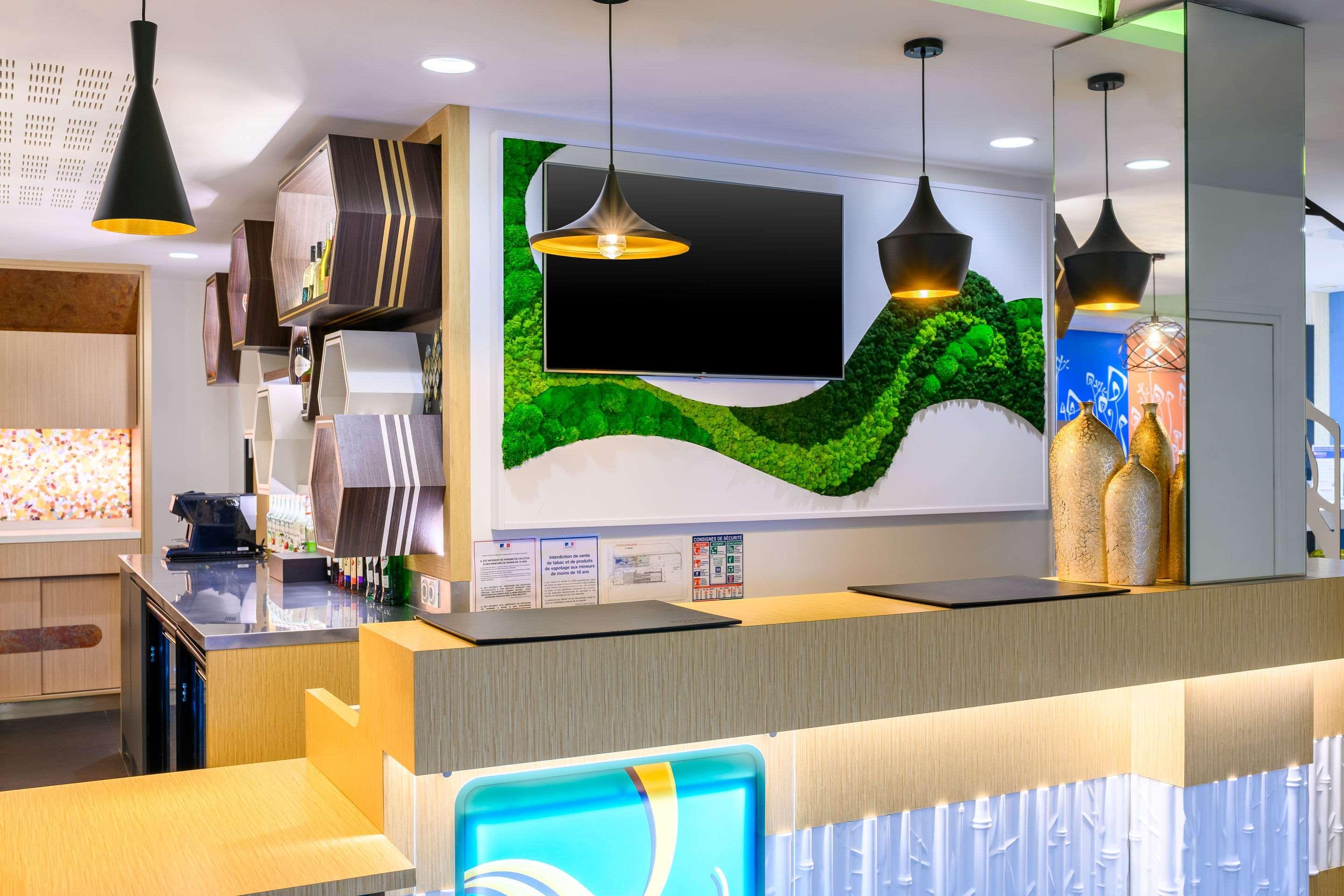 Kyriad Prestige Amiens Poulainville - Hotel And Spa Esterno foto