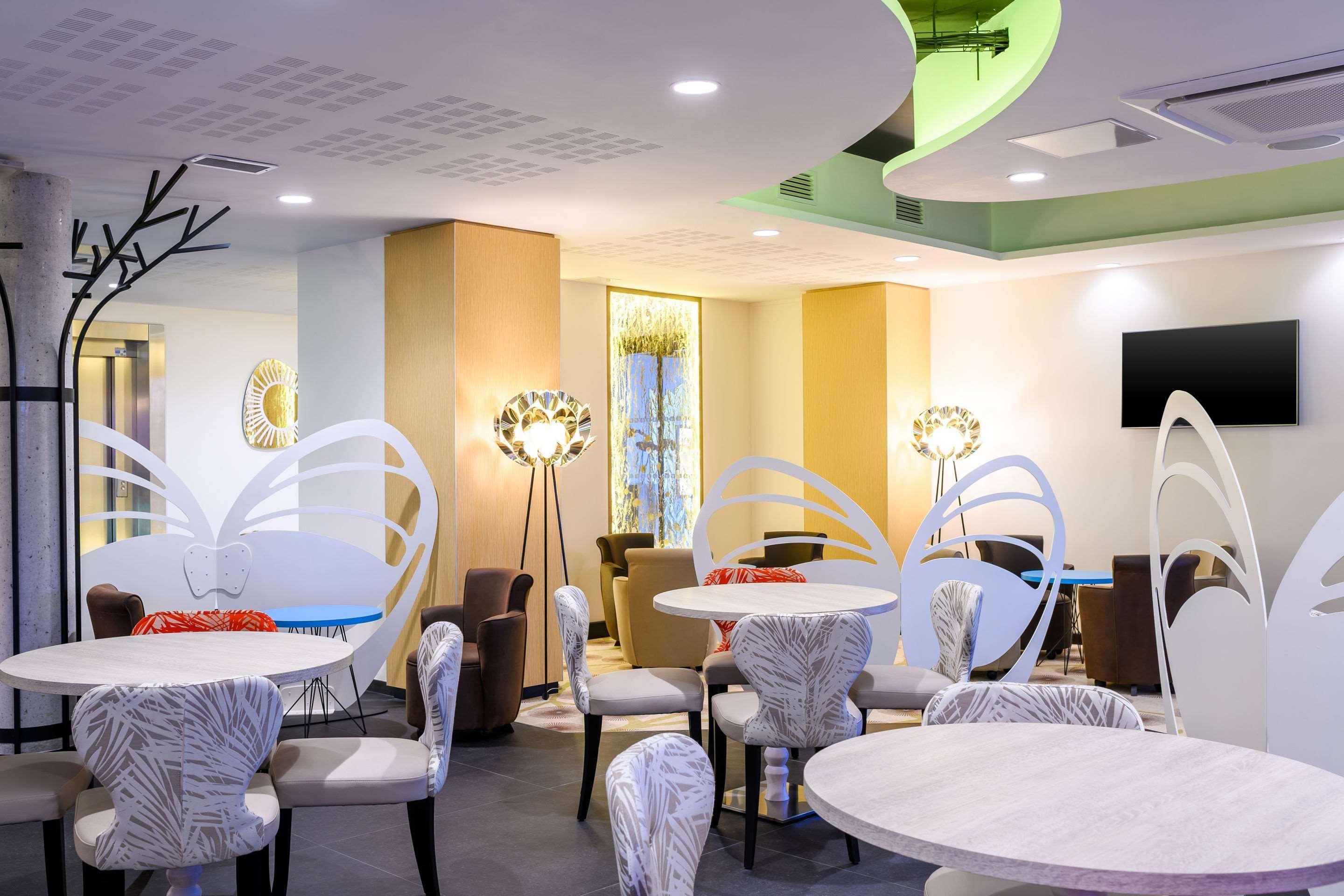 Kyriad Prestige Amiens Poulainville - Hotel And Spa Esterno foto