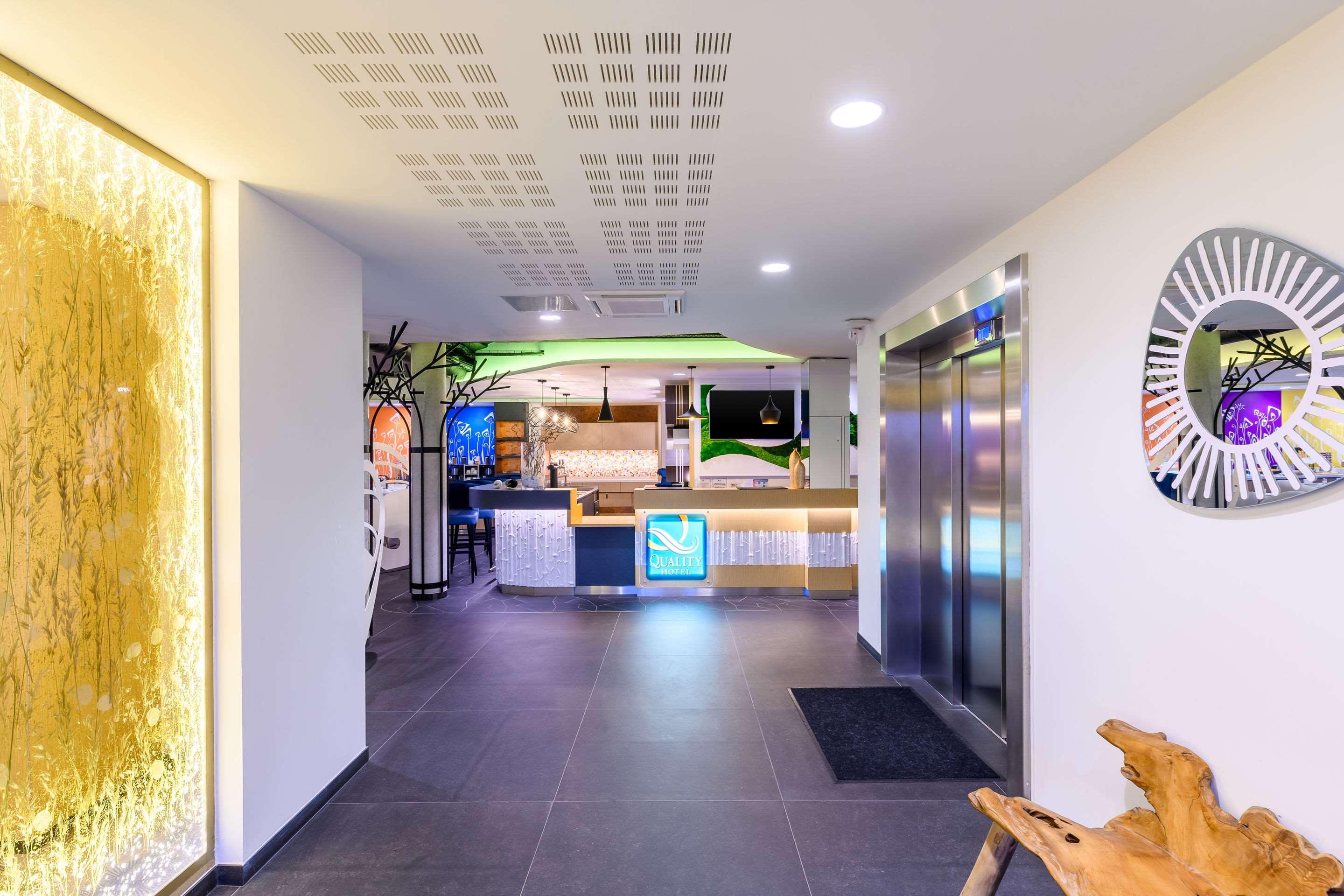Kyriad Prestige Amiens Poulainville - Hotel And Spa Esterno foto